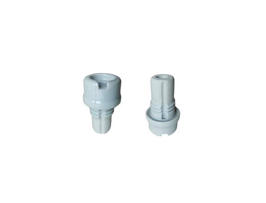 Isoladores cerâmicos do ANSI 1.2kV do cinza em linhas elétricas