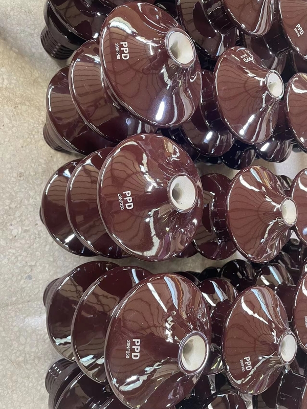 20NF250 Brown vitrificou o OEM do isolador da bucha do transformador da porcelana C-110 disponível