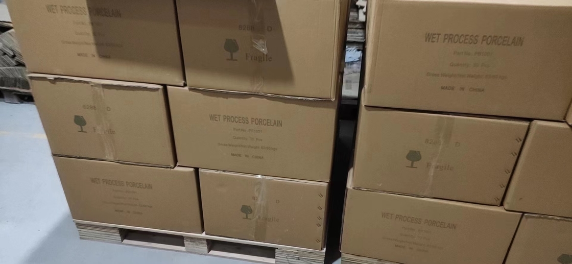 Brown vitrificou o Oem do isolador da bucha da porcelana do transformador DT1-630 disponível