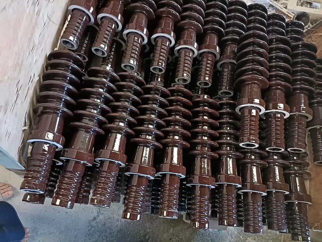 A bucha Brown da porcelana do transformador do BURRO do óleo do IEC 60168 vitrificou o mercado coreano 150kV