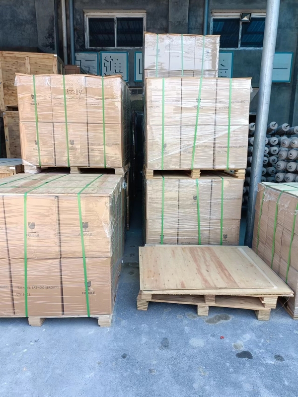 Brown vitrificou OEM de alta tensão 25.8kV disponível da bucha da porcelana do BURRO do óleo