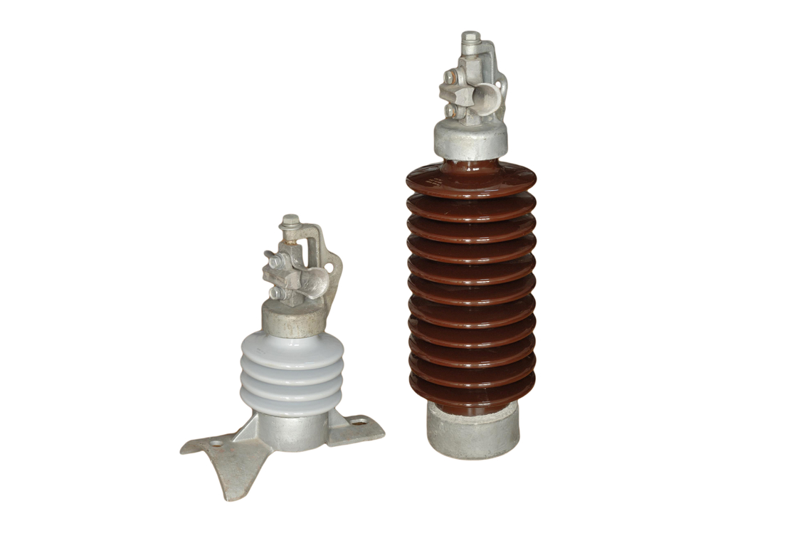 Linha isolador da porcelana do ANSI 57-31 do cargo