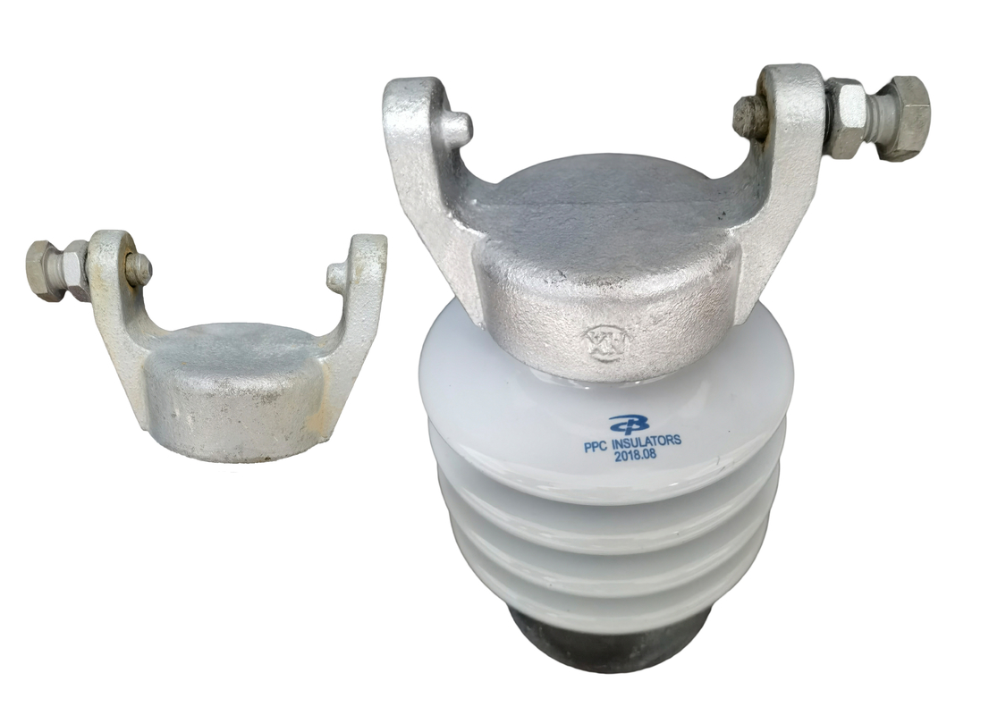 Linha frágil luz da porcelana do IEC 60168 anti do isolador do cargo - cinza
