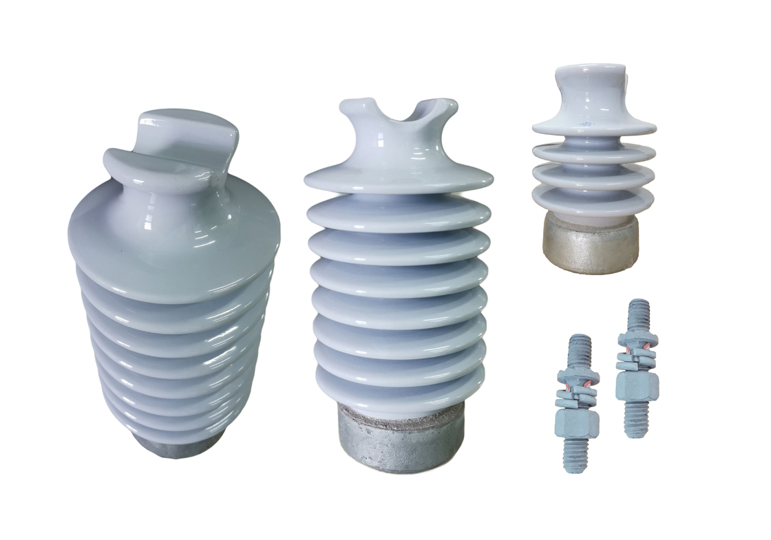 Linha isoladores da porcelana 12.5kN C-120 do ANSI 57-1 do pescoço de F do cargo
