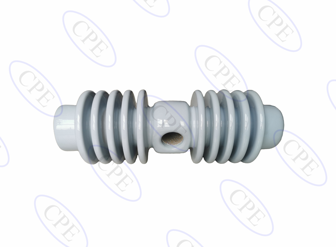 O padrão 10 do IEC derrama o entalhe do fusível da porcelana 15kV para a linha da distribuição