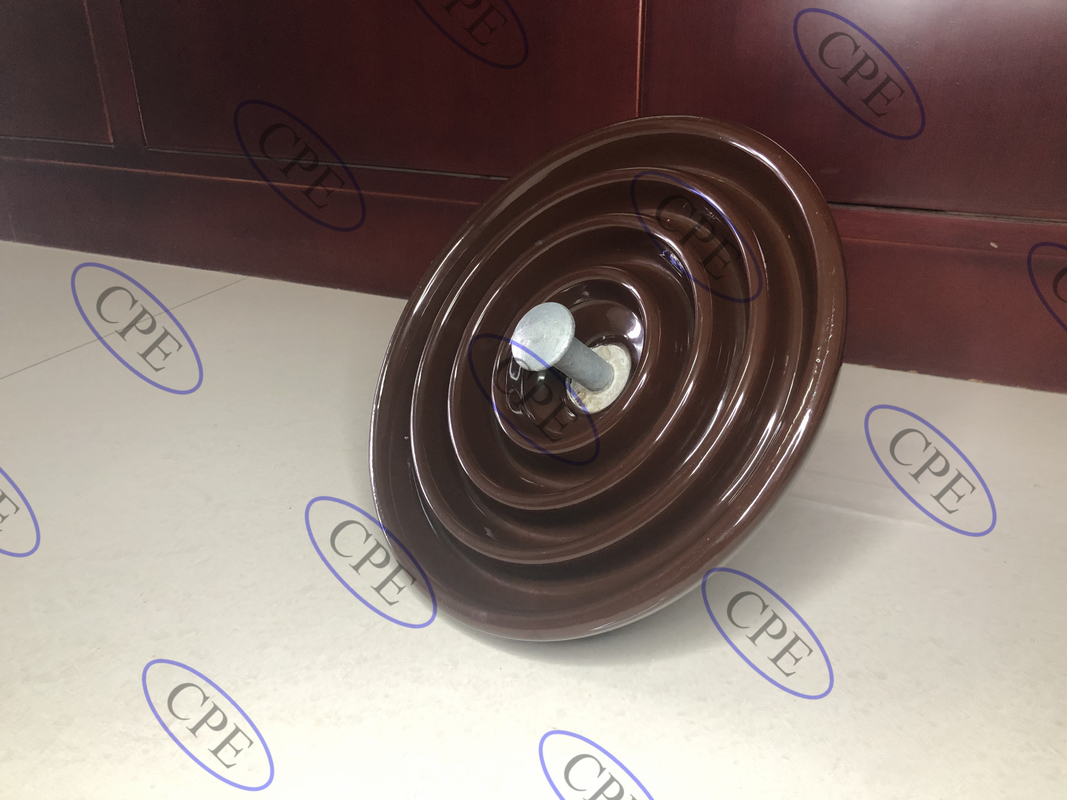 Tipo isoladores da suspensão da porcelana C-110 do ANSI Brown