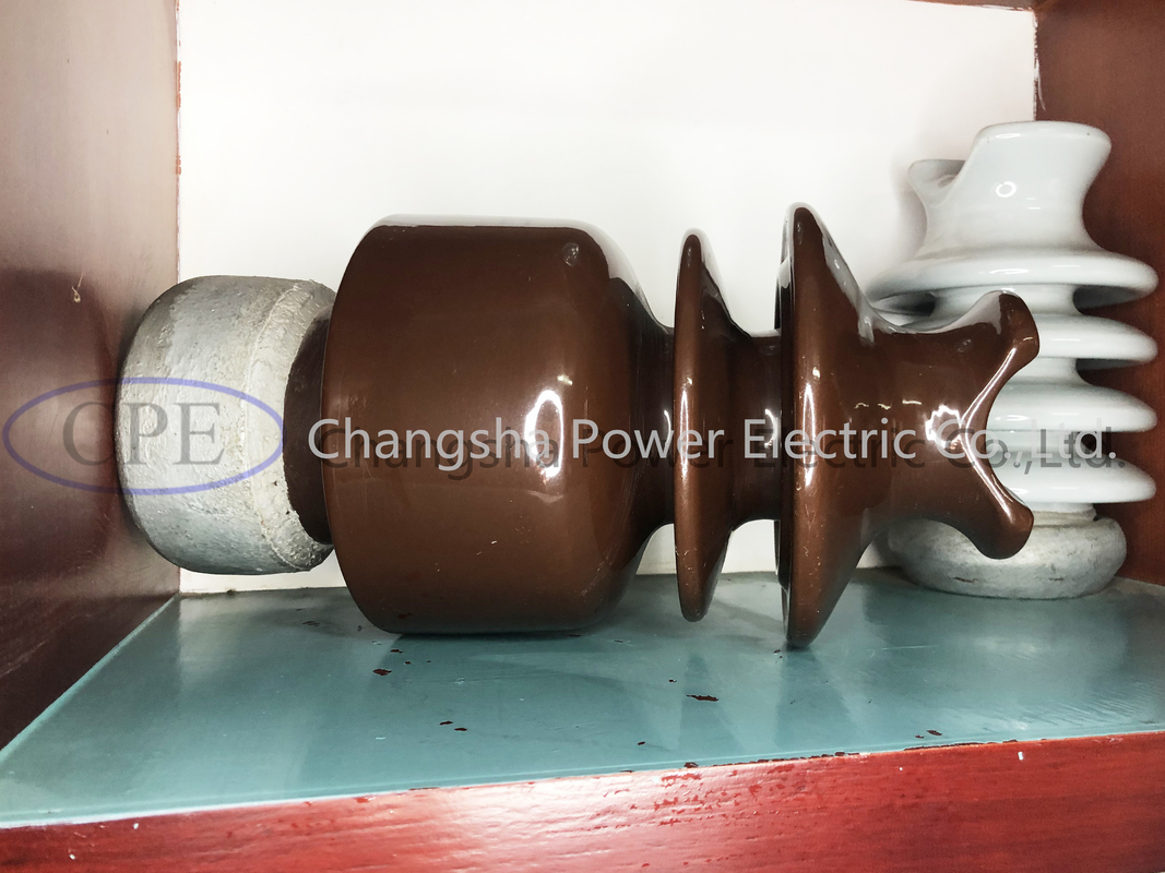 O ODM Brown vitrificou a porcelana Pin Post Insulator With Hardware